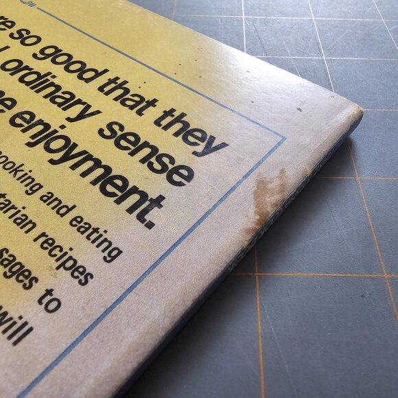 The Hare Krsna (Krishna) Cookbook - Krsna Devi and Sama Devi Dasi 1974 - Picture 10 of 11